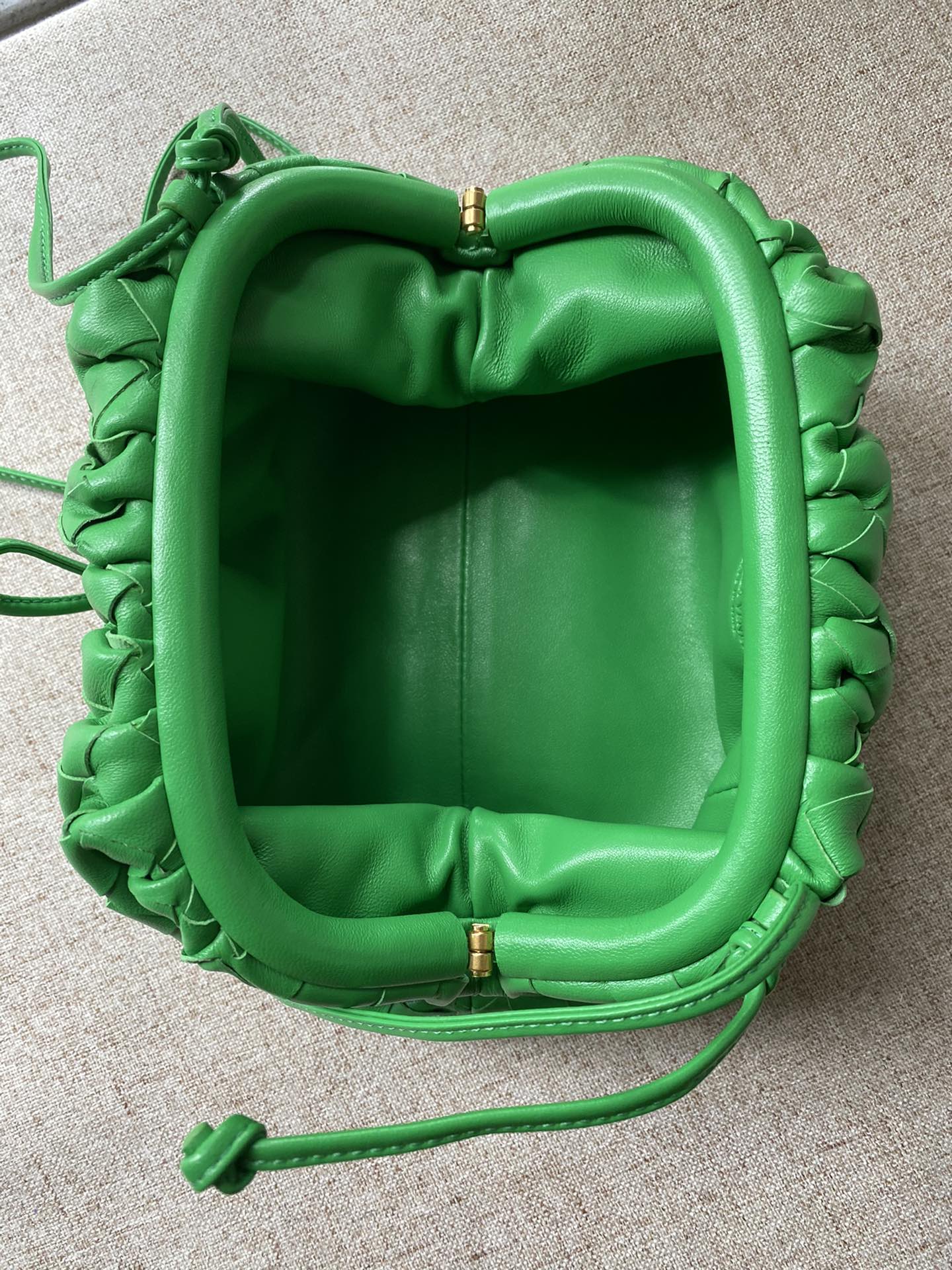 Mini Pouch Intrecciato Leather Clutch Bombou Green